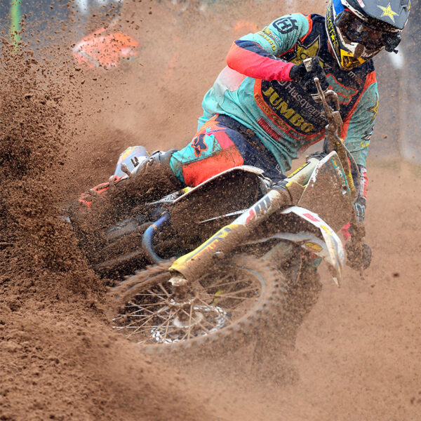 Llanta 100/90-19 SCORP MX EXTRA TT 57M PIRELLI - Imagen 3