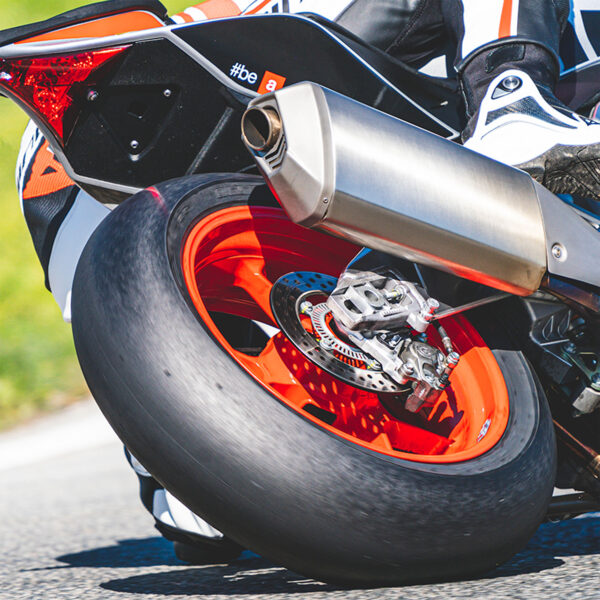 Llanta 200/60R17 DIABLO SBK SC1 TL NHS PIRELLI - Imagen 5